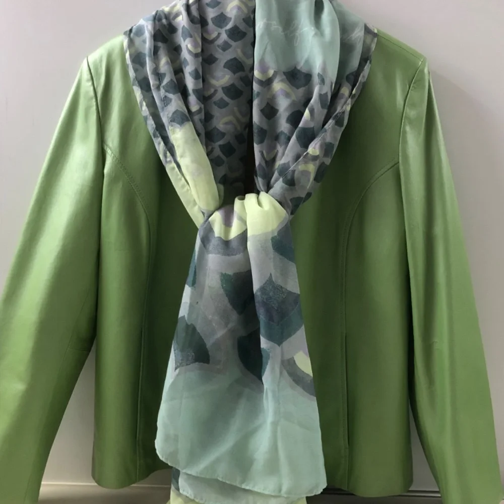 Jacket - Picture 4 of 5